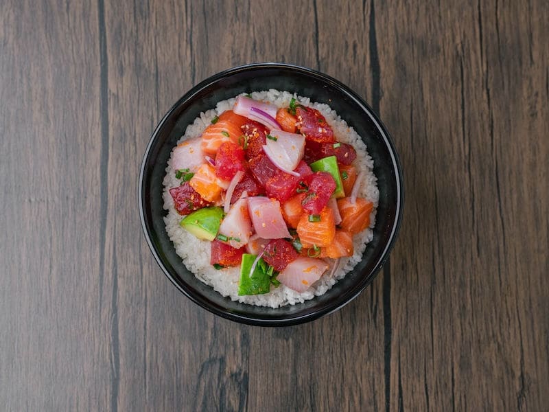 Domo Special, poke at Domo Cafe