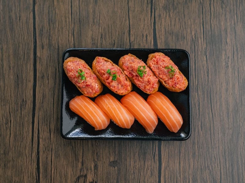 Spicy Ahi Bomb + Salmon, sets at Domo Cafe
