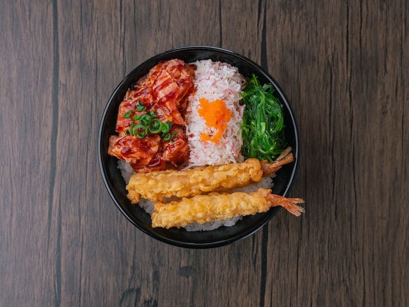 Spicy Tempura Bowl, poke at Domo Cafe